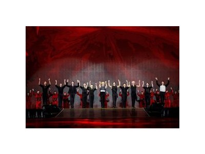 세븐틴 월드투어 103만 명 동원 팬들 환호