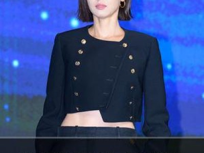 전지현 디즈니+ 행사에서 복근 공개에 자신감 넘침