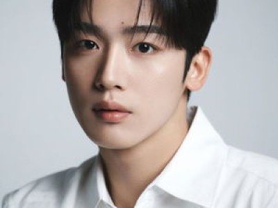 김요한 트라이 인기에 기분 좋아하는 듯