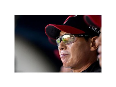 LG 3회말 백업 선수들 대거 기용 NC에 9-2로 패배